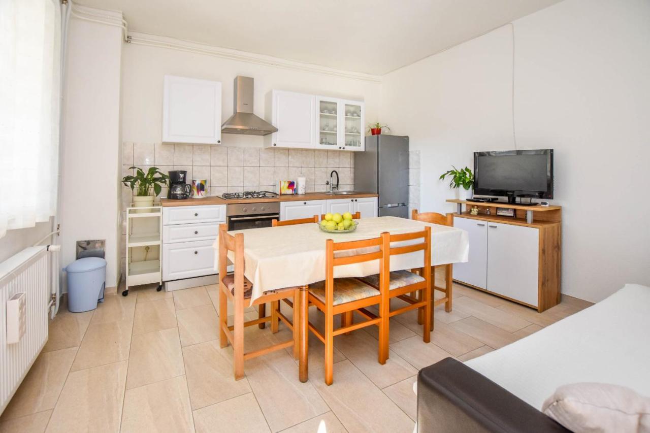Kuca Za Odmor Lucija Apartment Vrana  Екстериор снимка