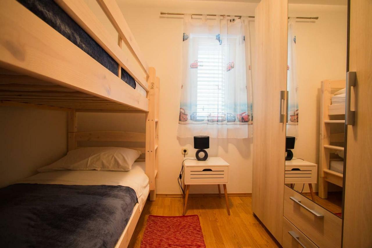 Kuca Za Odmor Lucija Apartment Vrana  Екстериор снимка
