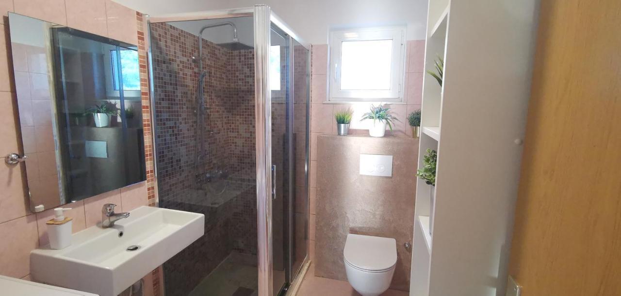 Kuca Za Odmor Lucija Apartment Vrana  Екстериор снимка